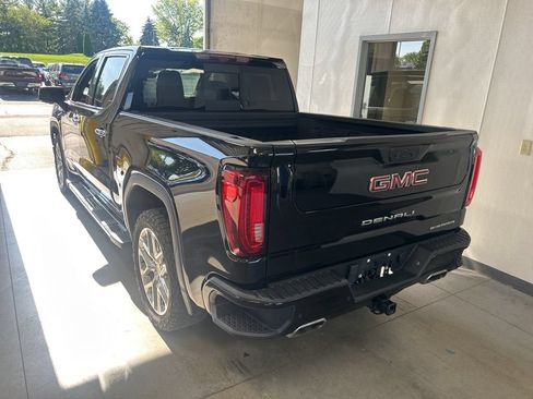 Used 2022 GMC Sierra 1500 Denali w/ Technology Package AWD/4WD image 7