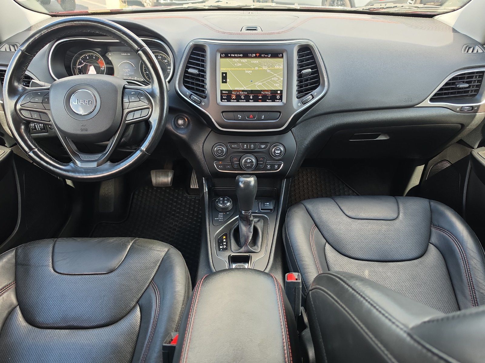 Used 2021 Jeep Cherokee Trailhawk w/ Sun, Sound & Nav Group AWD/4WD image 9