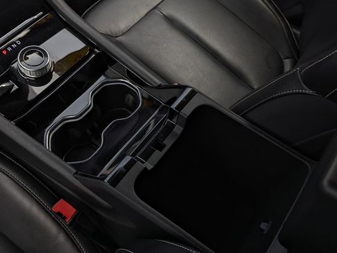 Used 2023 Jeep Grand Cherokee Limited image 41