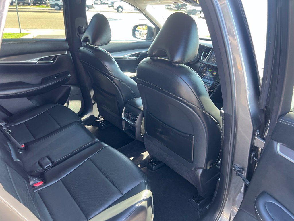 Used 2022 INFINITI QX50 Luxe AWD/4WD image 45