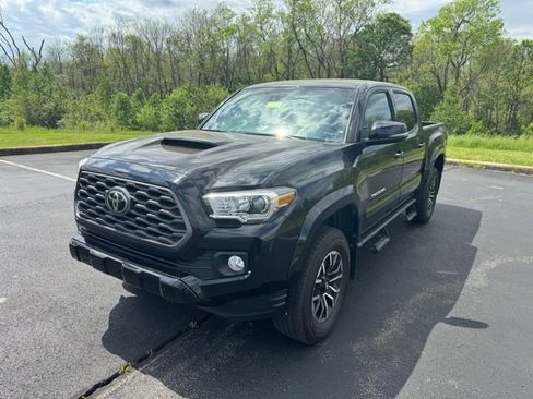 Used 2021 Toyota Tacoma TRD Sport image 7