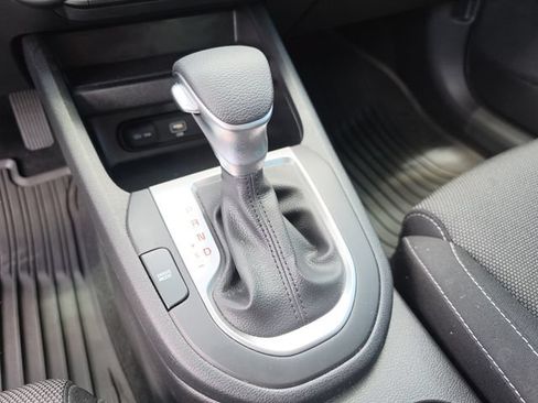 Used 2024 Kia Forte LXS w/ LXS Technology Package FWD image 33