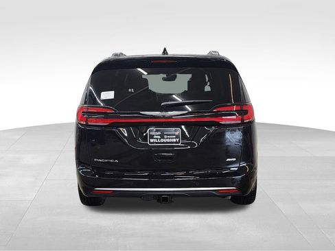 New 2026 Chrysler Pacifica Pinnacle image 7