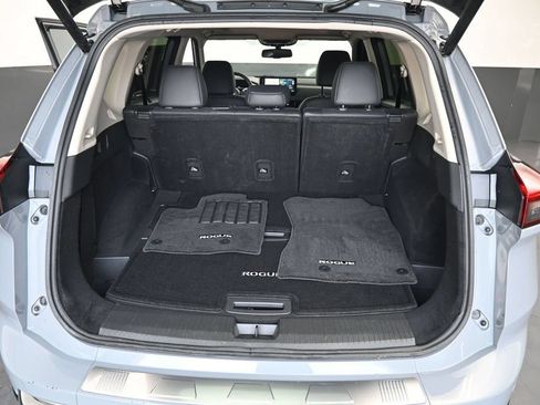 Certified 2024 Nissan Rogue Platinum w/ Platinum Premium Package AWD/4WD image 15