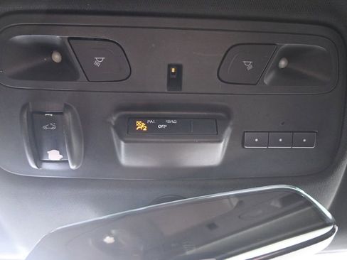 Used 2017 Chevrolet Camaro SS RWD image 35