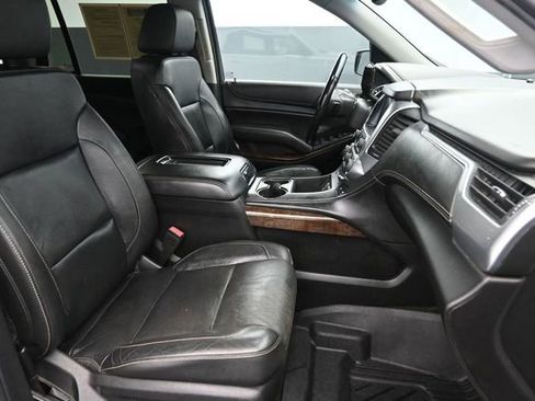 Used 2018 Chevrolet Tahoe LT w/ Luxury Package AWD/4WD image 36