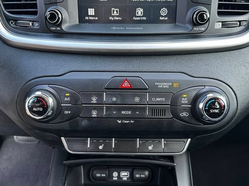 Used 2017 Kia Sorento LX w/ LX V6 Convenience Package FWD image 17