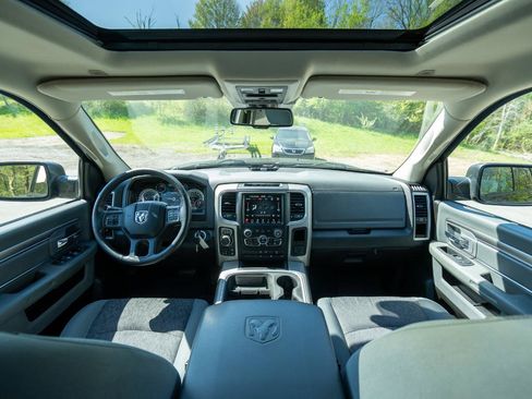 Used 2019 RAM 1500 Warlock AWD/4WD image 11