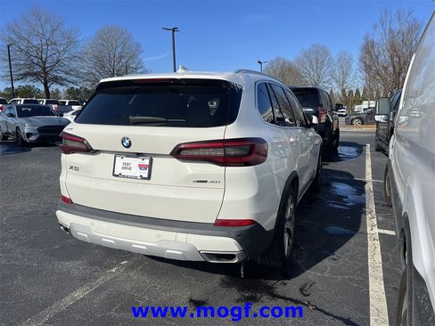 Used 2021 BMW X5 sDrive40i w/ Convenience Package image 3