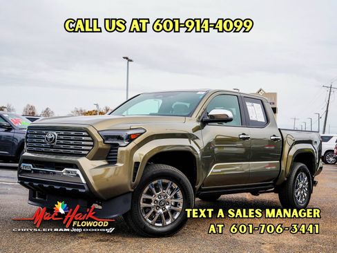 Used 2025 Toyota Tacoma Limited image 1