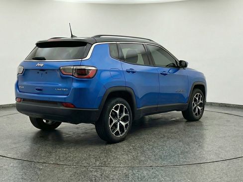 Used 2025 Jeep Compass Limited image 9