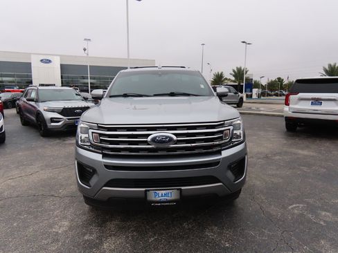 Used 2021 Ford Expedition XLT image 5