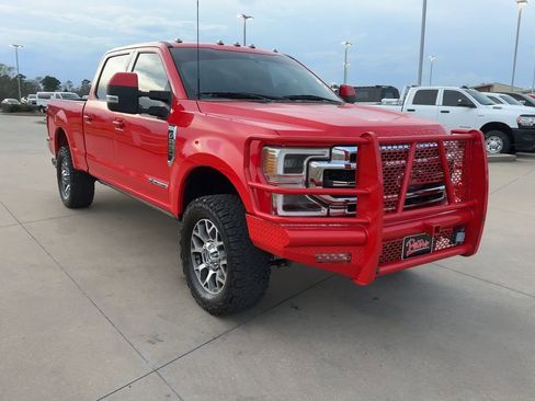 Used 2021 Ford F250 Lariat w/ Lariat Ultimate Package image 2