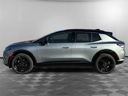 New 2026 Chevrolet Equinox EV RS image 6