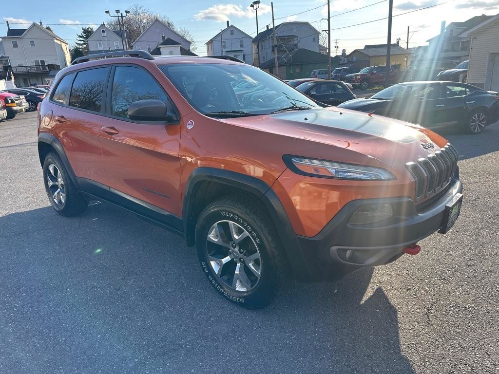 Used 2016 Jeep Cherokee Trailhawk w/ Comfort/Convenience Group AWD/4WD image 10