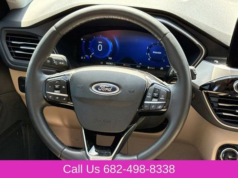 Used 2022 Ford Escape SEL w/ Technology Package FWD image 13