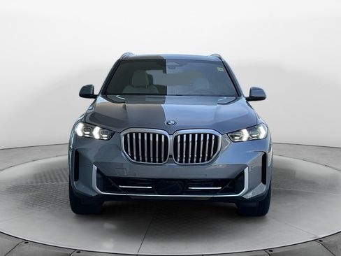 Used 2024 BMW X5 xDrive40i w/ Premium Package AWD/4WD image 2