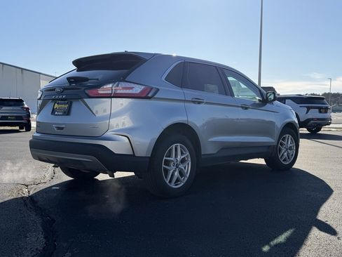 Used 2021 Ford Edge SEL w/ Convenience Package image 7