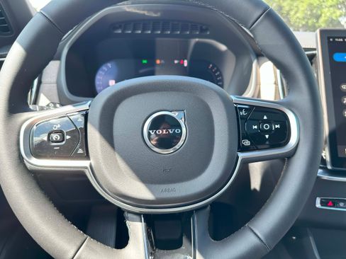 New 2026 Volvo XC90 B6 Plus w/ Protection Package Premier image 21