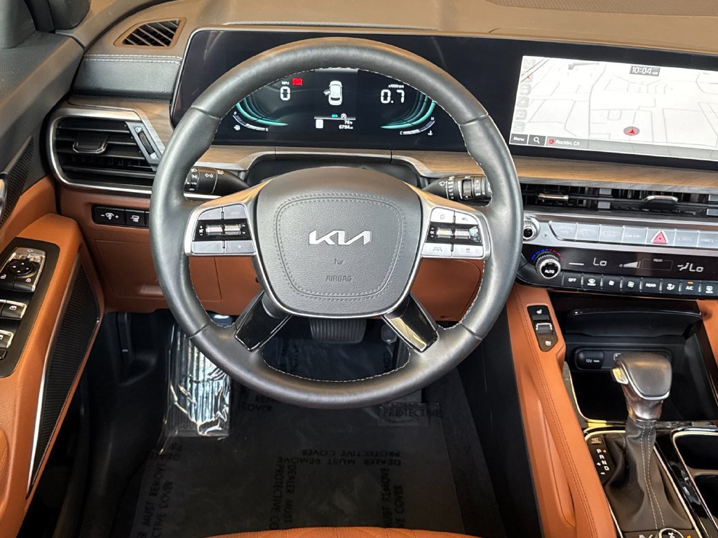 Used 2025 Kia Telluride AWD image 17