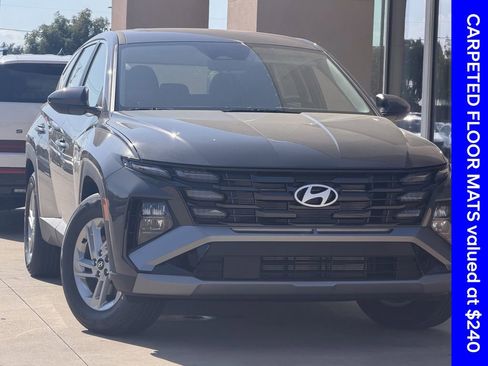 New 2026 Hyundai Tucson SE image 2
