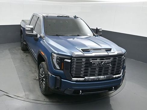 Used 2024 GMC Sierra 2500 Denali Ultimate AWD/4WD image 39