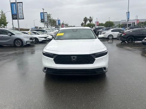 Used 2025 Honda Accord Touring image 1