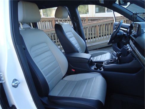 Used 2025 Honda CR-V Sport Touring image 18