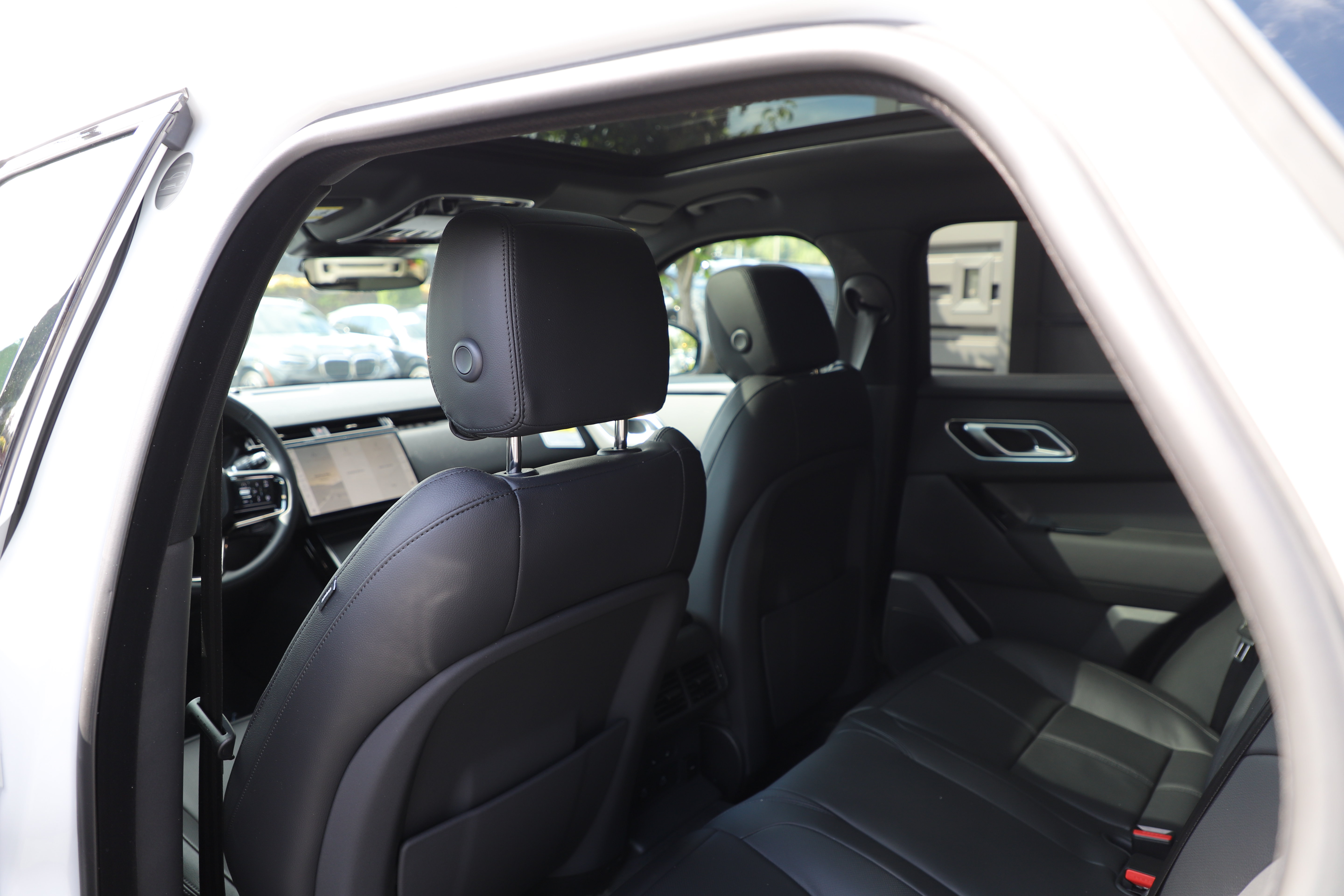 New 2026 Land Rover Range Rover Velar S AWD/4WD image 14