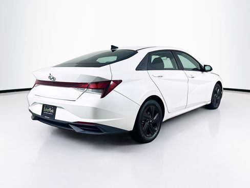 Used 2021 Hyundai Elantra SEL FWD image 9