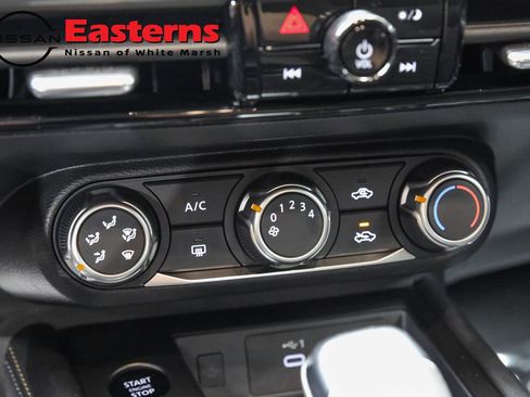 Used 2025 Nissan Kicks SV image 19