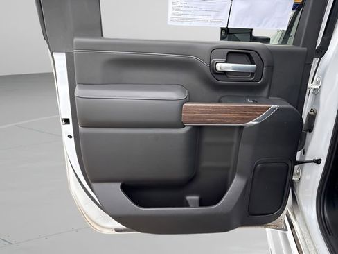 Used 2023 Chevrolet Silverado 2500 High Country w/ Z71 Off-Road Package image 36