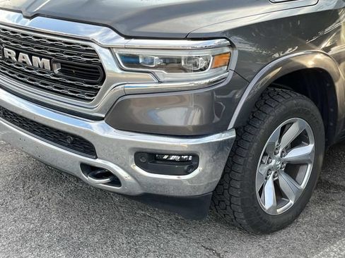Used 2022 RAM 1500 Limited AWD/4WD image 9