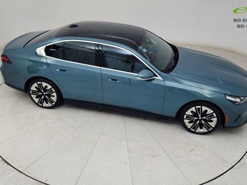 Used 2026 BMW 530i RWD image 73