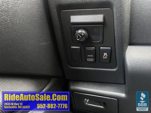 Used 2013 Nissan Rogue SV AWD/4WD image 37