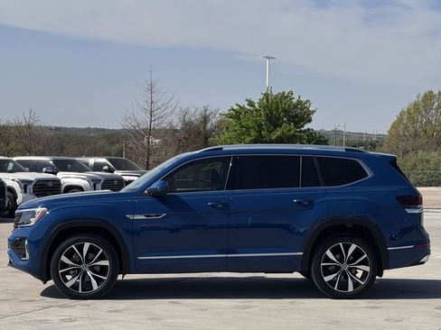 Used 2025 Volkswagen Atlas SEL Premium R-Line AWD/4WD image 3