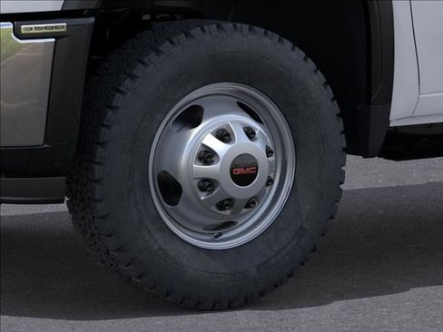 New 2025 GMC Sierra 3500 Pro w/ Convenience Package image 9