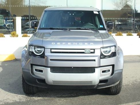 Used 2023 Land Rover Defender 110 image 8