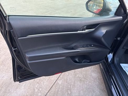 Used 2024 Toyota Camry SE image 22