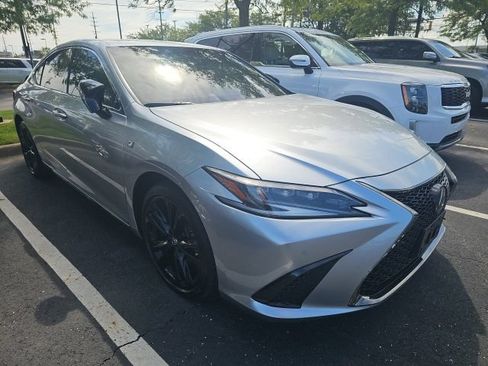 Used 2025 Lexus ES 350 F Sport w/ Accessory Package (Z2) FWD image 2