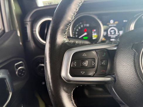 Used 2023 Jeep Wrangler Sahara w/ Cold Weather Group image 20