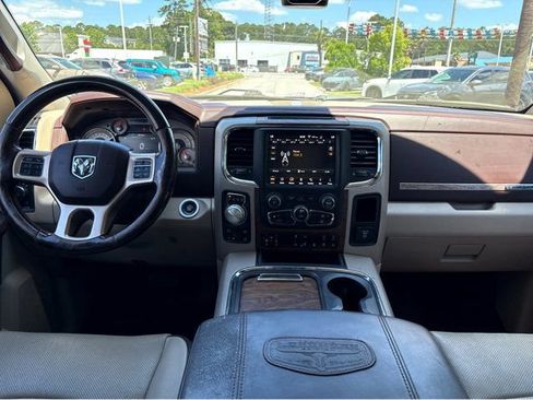 Used 2018 RAM 1500 Laramie Longhorn w/ Longhorn Southfork Package AWD/4WD image 5