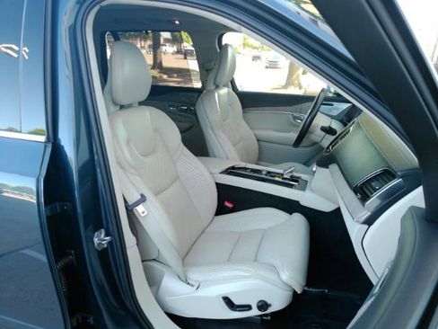 Used 2022 Volvo XC90 T8 Inscription AWD/4WD image 25