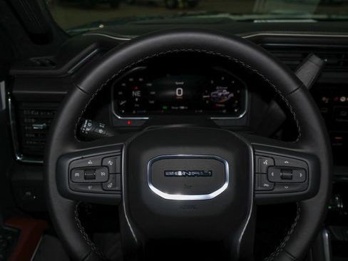 New 2026 GMC Sierra 3500 Denali Ultimate w/ LPO, Black Badging Package AWD/4WD image 19