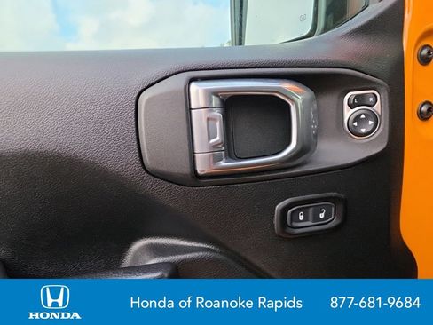 Used 2021 Jeep Wrangler Unlimited Sport AWD/4WD image 11