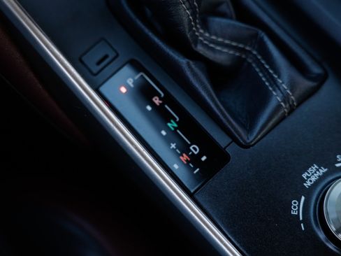 Used 2017 Lexus IS 200t image 43