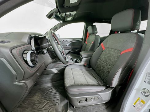 Used 2023 Chevrolet Colorado Z71 w/ Z71 Convenience Package 2 image 13