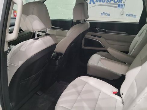 Used 2024 Kia Telluride S w/ S Sunroof Package image 14