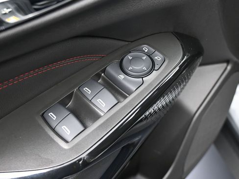 Used 2025 Chevrolet Trax RS w/ Driver Confidence Package image 16