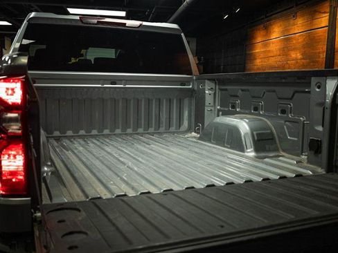 Used 2025 Chevrolet Silverado 1500 Custom Trail Boss AWD/4WD image 6